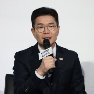 정원오 성동구청장,  서울시장 출마 공식화…"행복한 서울 위해 노력"