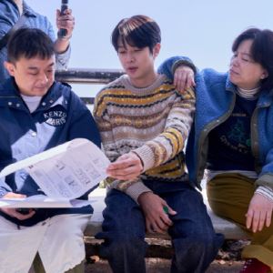 최우식 '넘버원' 오늘 개봉...정겨움 가득 비하인드 스틸 공개