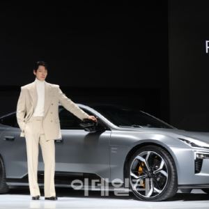 [포토]김우빈, 새신랑의 멋짐 폭발                                                                                                                                                                        