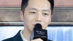 변요한, ♡티파니 영과 결혼 언급..."응원주신 만큼 잘 살겠다"