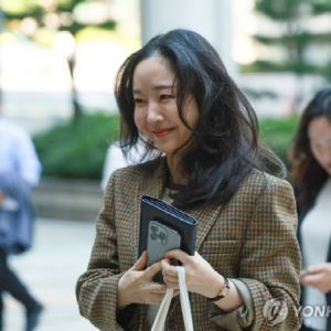 法 "하이브 255억 지급해야"…'어도어 법적공방' 민희진 완승