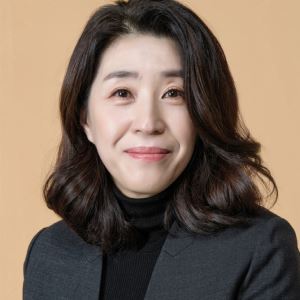 김미경, 유연석 엄마 된다…'신이랑 법률사무소' 합류