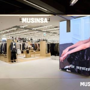 무신사, 4월 삼성과 '단독 제휴카드' 낸다…오프 혜택 강화[only이데일리]