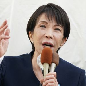 주일 中대사관, 연일 日 때리기…"일본 교과서, 중국 침략 서서히 지워"