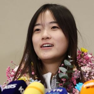 '금메달 걸고 금의환향' 최가온 ""두쫀쿠·마라탕 먹고 싶어요"