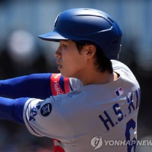 김혜성, 'WS  MVP' 야마모토 상대 홈런포...개막 로스터 '청신호'