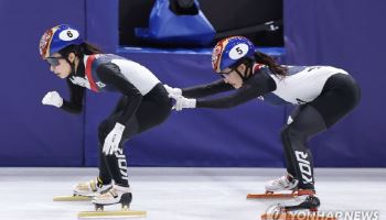 한국 女쇼트트랙, 3000m 계주서 금빛 질주...8년 만에 정상 탈환