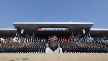李대통령이 던진 국군의 화두…특정 군 아닌 하나의 군으로[김관용의 軍界一學]