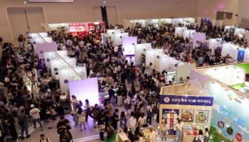 '앱' 너머의 승부 시작됐다…이커머스, 오프라인 영토전쟁 '서막'