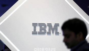 IBM, ‘AI 코볼 자동화’ 충격에 13% 급락…"매출 구조적 위협"