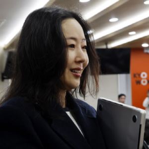 ‘풋옵션 소송’ 패소 하이브, 법원에 공탁금 292억원 납부