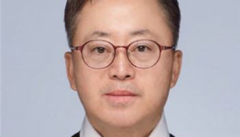 강국진 엘앤케이바이오 회장 “글로벌 기업과 유통 논의 95% 완료…매출 1000억 목표”