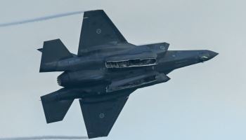 美공군서 24년 복무한 전직 장교 체포…中조종사 훈련 혐의