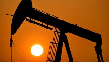 하메네이 사망에 유가·비트코인 ‘출렁’…금·은 거래량 급등