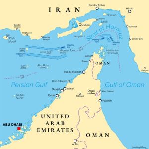 미·이란 충돌 격화에 호르무즈 인근 유조선 3척 피격…200여척 대기