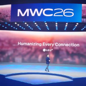 MWC26 기조연설 무대 선 홍범식…‘사람 중심 AI’로 통신 재정의