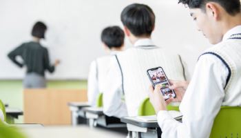 새학기부터 ‘수업 중 스마트폰 사용’ 전면 금지