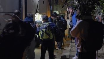 중동 전역이 전쟁 영향권… 우리 교민 등 ‘필사의 대피’ 행렬