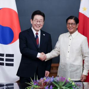 李, 외교 성과 보따리 들고 왔지만…중동 리스크·사법개혁 첩첩산중