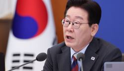 블룸버그 "이재명의 주식시장 승부수, 폭락 이후 시험대"