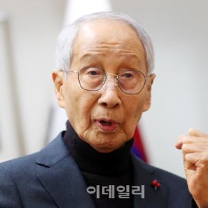 "국정 모르는 대통령은 죄악…이재명 정부 '효율성'은 합격점"