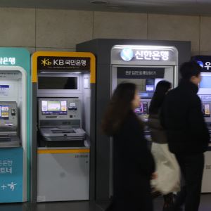 은행 점포 폐쇄로 금융 접근성 제한…“은행대리업 활성화 필요”