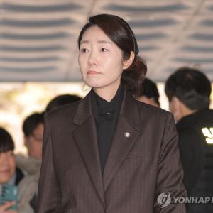 '1억원 공천헌금' 의혹 강선우, 7일 구속 후 첫 경찰 조사