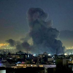 베센트 미 재무장관 "이란에 역대 최대 규모 폭격 임박"