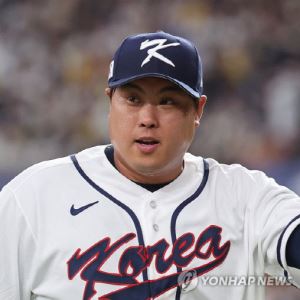 17년 만에 다시 대만전 선발… 류현진 어깨에 승부 건다