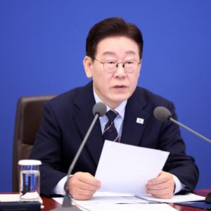 李대통령 "사법 공무원 대다수 충직…외과수술은 필요"