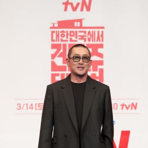 하정우 "'건물주'? 경제적 큰 뒷받침 되지 않아…부동산 시장 안 좋아 내놨다"