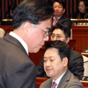 [포토]송언석, '탈당한 尹...우리와 관련 없고 앞으로도 그럴 것'                                                                                                                                 