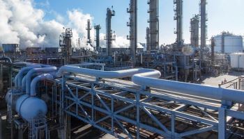 중동發 리스크에 '공급 불가' 선언…석화업계, 구조조정 방아쇠되나