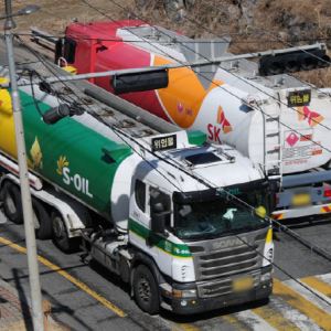 “필요하면 언제든 방출”…정부, 중동 사태에 비축유 카드도 준비