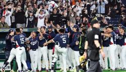 '기적이 일어났다' 한국, 호주에 7-2 승리...극적 WBC 8강행
