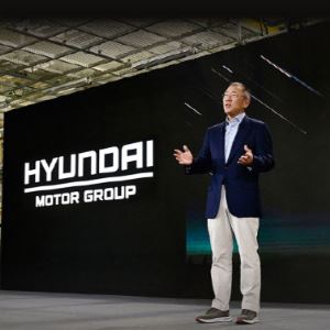 정의선 회장, 기아서 첫 보수 54억원 수령..."책임 경영 강화"