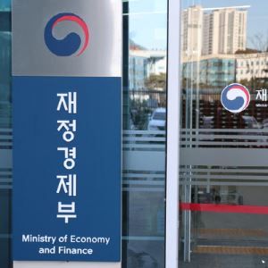 “옥외광고용 LED 디스플레이 모듈, 무관세”…관세 리스크 걷어냈다