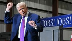 트럼프 “호르무즈 해협 지키려면 군함 보내라”...韓 등 참여 압박