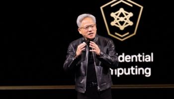 젠슨 황 "그록 기반 새 AI칩, 삼성서 생산해 하반기 출시"(상보)