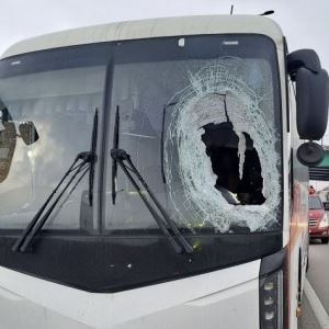 "기사님!"...손으로 브레이크 누른 승객 , 참사 막았지만