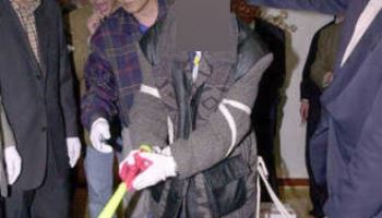 교도소서 4m 사다리 만들어 담 넘은 '사형수'…탈옥 시도, 그 결말은[그해 오늘]