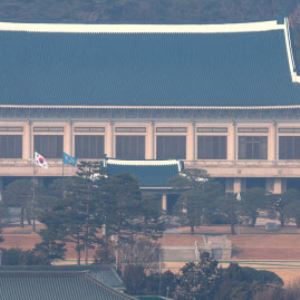 호르무즈 봉쇄 장기화에 靑 신중론…“美와 긴밀 소통, 국익 최적화 모색”