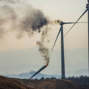 영덕 풍력단지 화재로 3명 사망…한달여 만에 또 사고(종합)