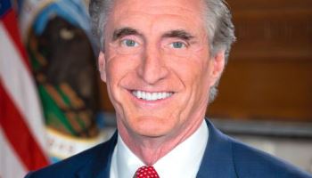 美내무 "한·일, 이란 전쟁 후 중동 대신 美 에너지 원한다"