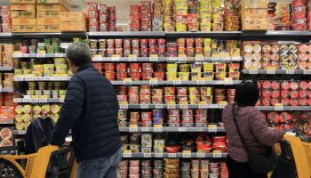 "라면 봉지도 동날 것"…포장재 값 급등에 K푸드 '위기'