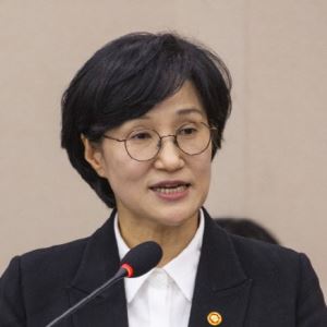 원민경 성평등부 장관, 주한 여성대사와 간담회…디지털 성범죄 대응 등 협력 논의