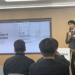 코넥티브, AI진단부터 휴머노이드 수술 로봇까지 '새 판 짜기'…정형외과 표준 노린다