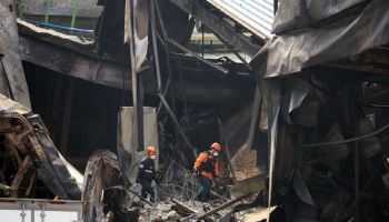 기름때 덕지덕지, 꺼진 화재경보기…'파파괴' 대전 안전공업 [사사건건]