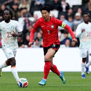 '충격의 0-4 대패' 손흥민 "월드컵에 더 강한 상대 나온다"