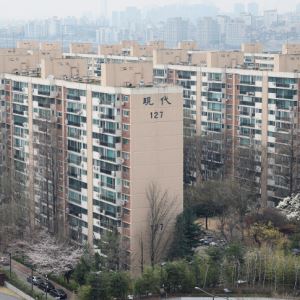 “굿바이, 부동산!”…시장에 돈줄 차단하려는 정부가 대놓은 대책